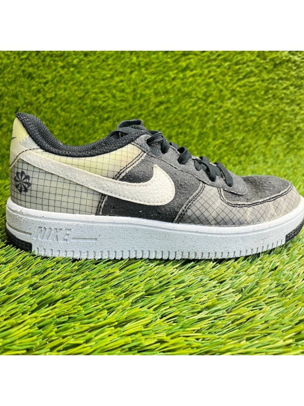 Nike Air Force 1 Crater Boys Size 2.5Y Black White Gray Athletic Shoes Sneakers